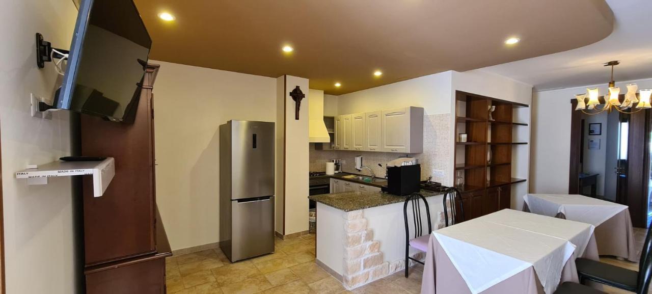 Bed And Breakfast La Terrazza Cisternino Dış mekan fotoğraf